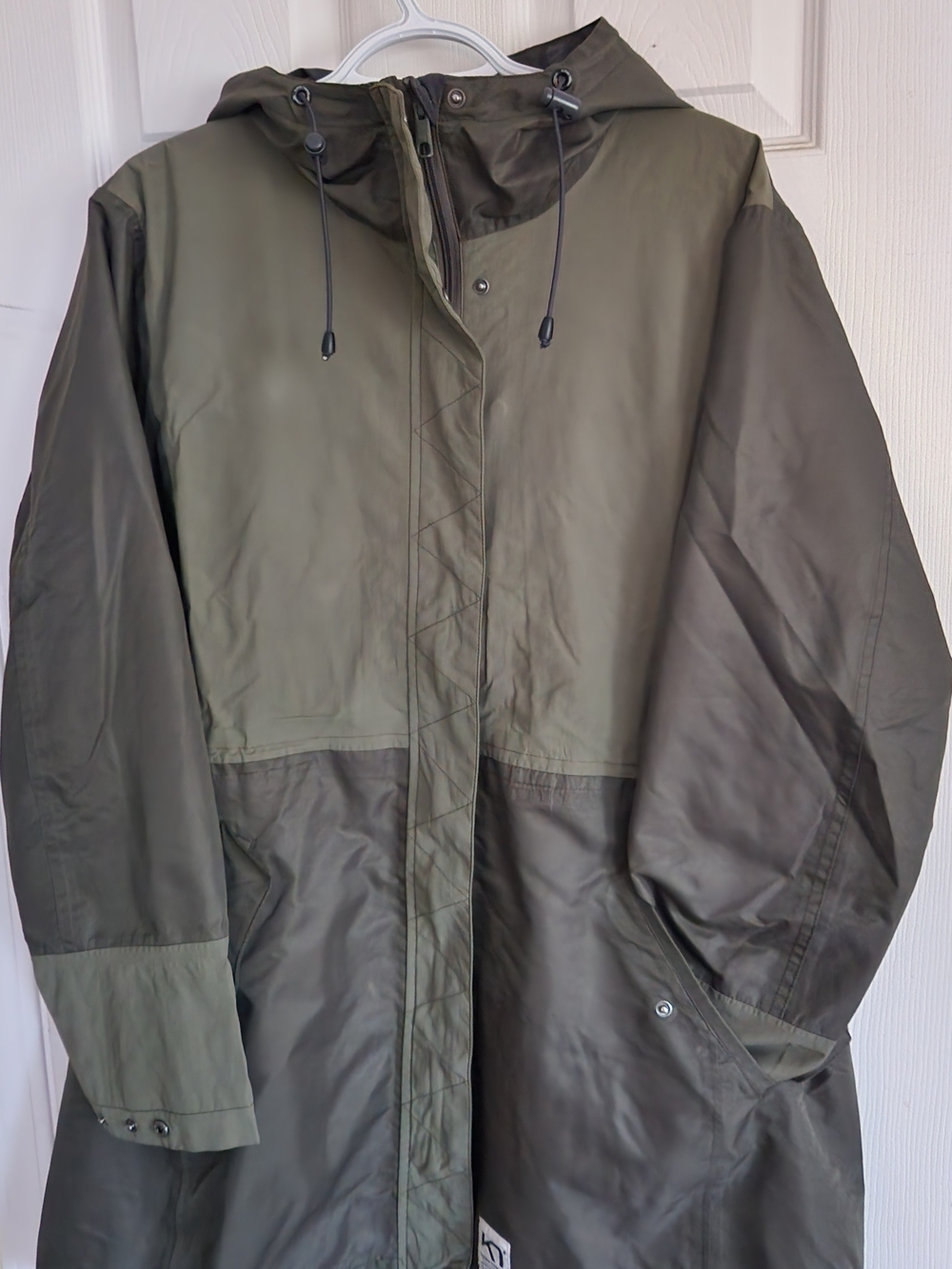 Kari Traa Olive Green Two-Tone Hooded Raincoat
